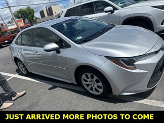 Used 2020 Toyota Corolla LE image 1