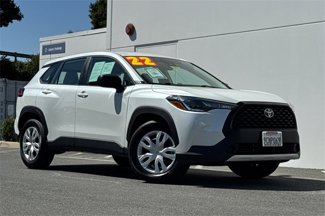 Used 2022 Toyota Corolla Cross L image 1