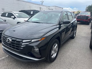 Used 2024 Hyundai Tucson SE image 1