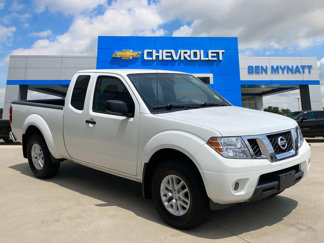 Used 2021 Nissan Frontier SV image 1