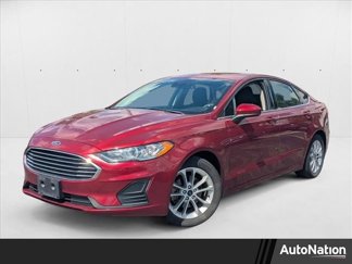 Used 2019 Ford Fusion SE image 1