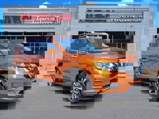Used 2019 Nissan Rogue SV w/ Premium Package image 1