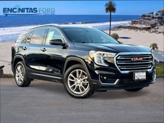 Used 2022 GMC Terrain SLT image 1