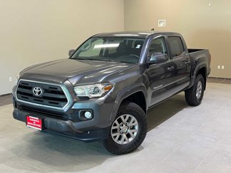 Used 2017 Toyota Tacoma SR5 image 1