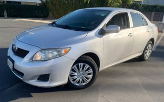 Used 2010 Toyota Corolla LE image 1