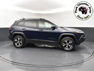 Used 2016 Jeep Cherokee Trailhawk w/ Comfort/Convenience Group image 1