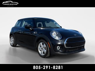 Used 2021 MINI Cooper 2-Door Hardtop image 1