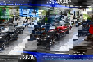 Used 2018 Toyota Tacoma TRD Sport image 1