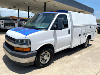 Used 2017 Chevrolet Express 3500 image 1