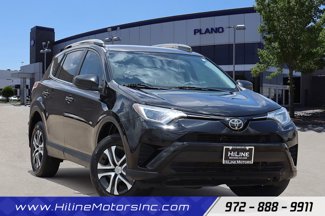 Used 2017 Toyota RAV4 LE image 1