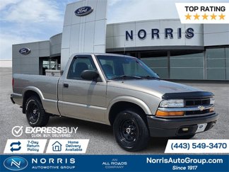 Used 2003 Chevrolet S10 Pickup 2WD Regular Cab image 1
