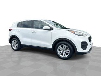 Used 2017 Kia Sportage LX image 1
