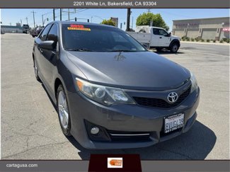 Used 2013 Toyota Camry SE image 1