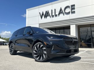 New 2024 Lincoln Nautilus Reserve w/ Jet Appearance Package (87T) image 1