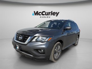 Used 2019 Nissan Pathfinder SV image 1