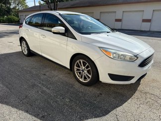 Used 2017 Ford Focus SE image 1
