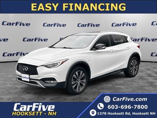Used 2017 INFINITI QX30 Premium image 1