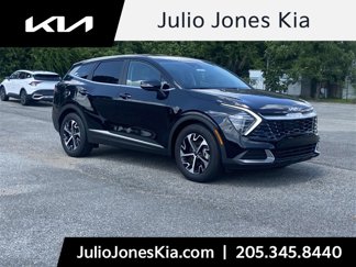 New 2025 Kia Sportage EX image 1