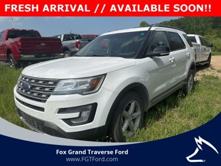 Used 2017 Ford Explorer XLT image 1