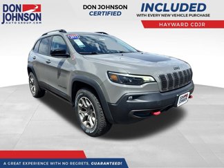 Used 2022 Jeep Cherokee Trailhawk image 1