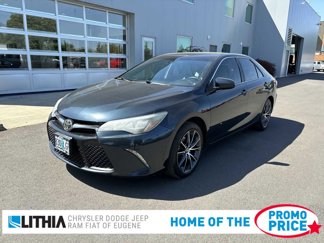 Used 2015 Toyota Camry XSE image 1