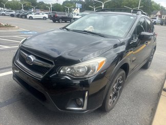 Used 2017 Subaru Crosstrek 2.0i Limited image 1