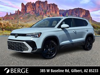 New 2025 Volkswagen Taos SE image 1