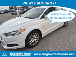 Used 2015 Ford Fusion SE image 1