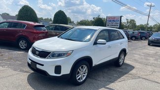 Used 2014 Kia Sorento LX image 1