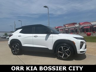 Used 2023 Chevrolet TrailBlazer RS w/ Sun and Liftgate Package image 1