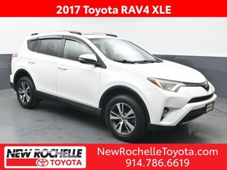 Used 2017 Toyota RAV4 XLE image 1
