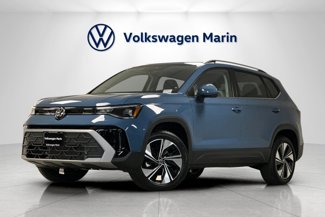 New 2025 Volkswagen Taos SE image 1