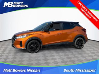 Used 2022 Nissan Kicks SV image 1