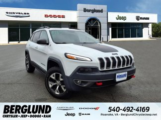 Used 2016 Jeep Cherokee Trailhawk w/ Comfort/Convenience Group image 1