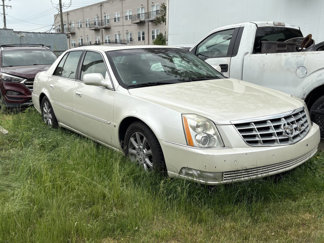 Used 2008 Cadillac DTS Luxury III image 1