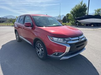 Used 2018 Mitsubishi Outlander SE image 1