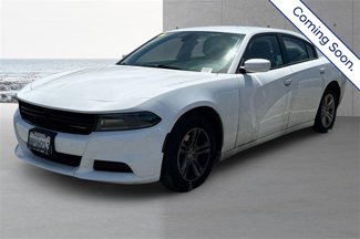 Used 2019 Dodge Charger SXT image 1