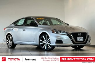 Used 2022 Nissan Altima 2.5 SR image 1