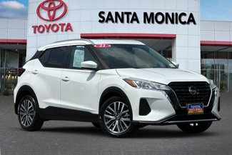 Used 2021 Nissan Kicks SV image 1