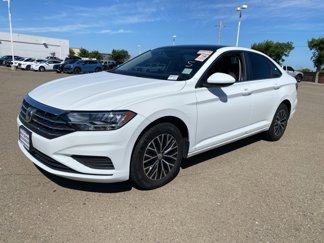 Used 2021 Volkswagen Jetta SE w/ SE Cold Weather Package image 1