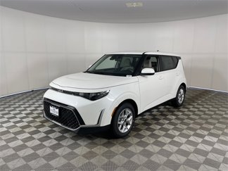 New 2025 Kia Soul LX image 1