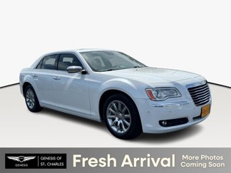 Used 2014 Chrysler 300 C image 1