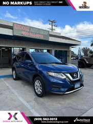 Used 2017 Nissan Rogue SV image 1