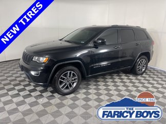 Used 2020 Jeep Grand Cherokee Laredo w/ Laredo X Package image 1
