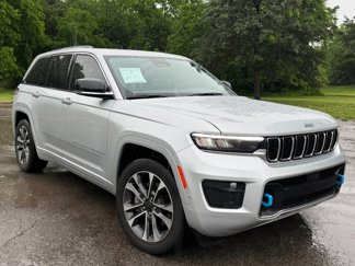 Used 2023 Jeep Grand Cherokee Overland image 1