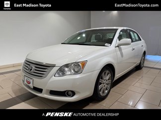 Used 2010 Toyota Avalon Limited image 1