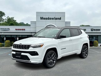 New 2025 Jeep Compass Limited w/ High Altitude Package image 1