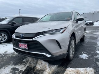 Certified 2022 Toyota Venza XLE image 1