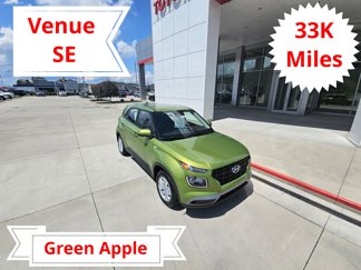 Used 2023 Hyundai Venue SE image 1