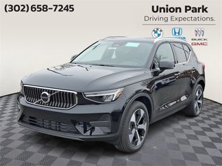 New 2025 Volvo XC40 B5 Core w/ Protection Package Premier image 1